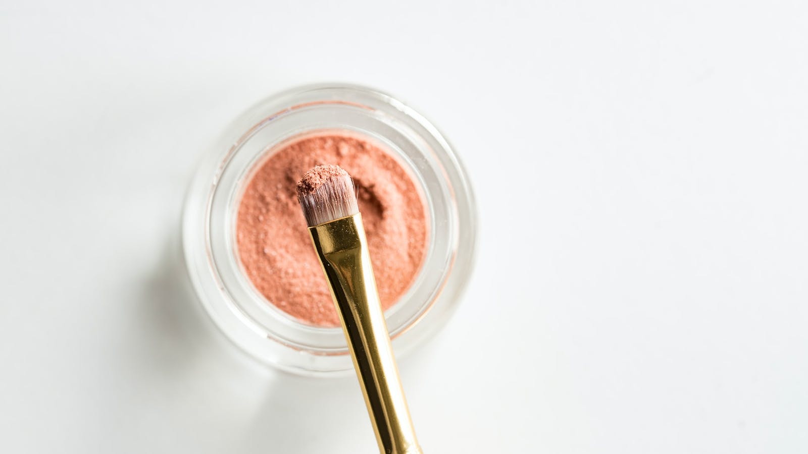 Beauté holistique : pourquoi prendre soin de sa peau ? - Epycure