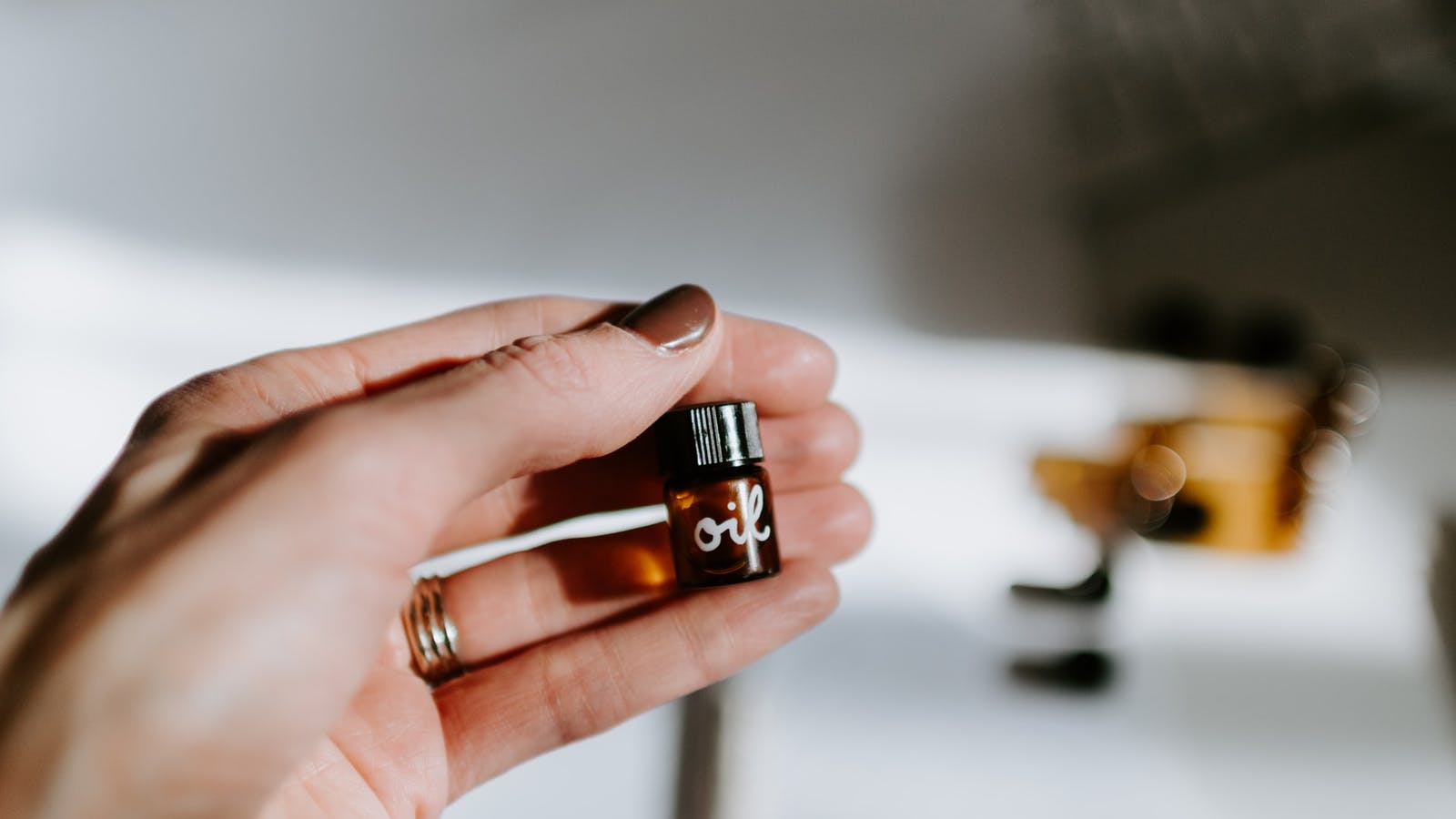 Des huiles essentielles pour chaque type de peau - Epycure