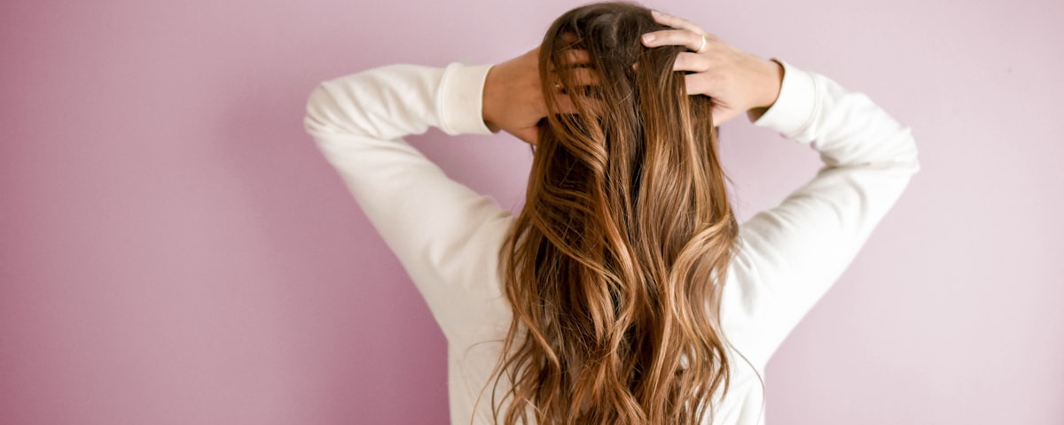 Cheveux sains et brillants - lutter contre la chute de cheveux